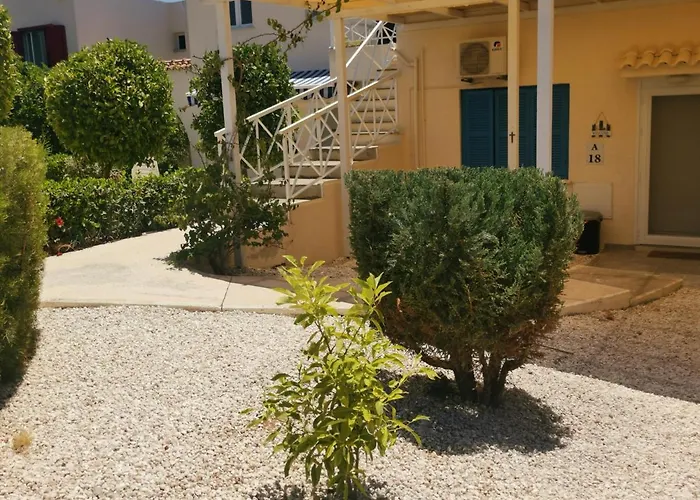 アパート Ocean Pearl ペイヤ